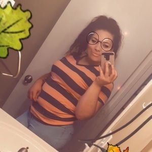 Meet your Posher, Whitney